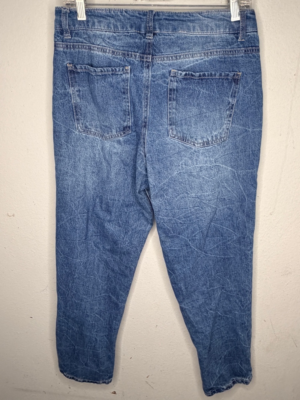 D. Jeans - Picture 4 of 6